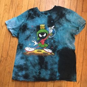 Tie dye looney tunes t-shirt